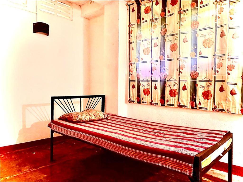 Coca Cola Hostel Malabe Exterior photo